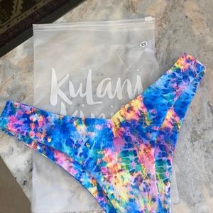 NEW Kulani Kinis Cupid’s Candy print cheeky bottoms XS